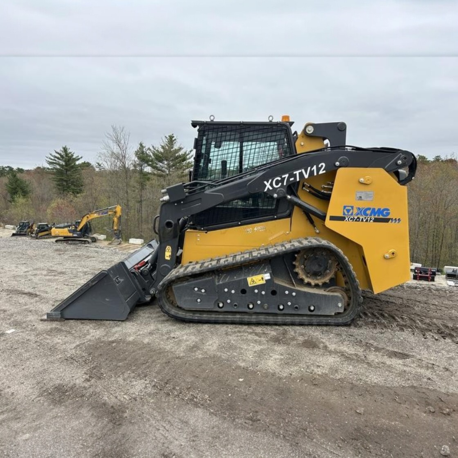 XCMG TV12 Skid Steer