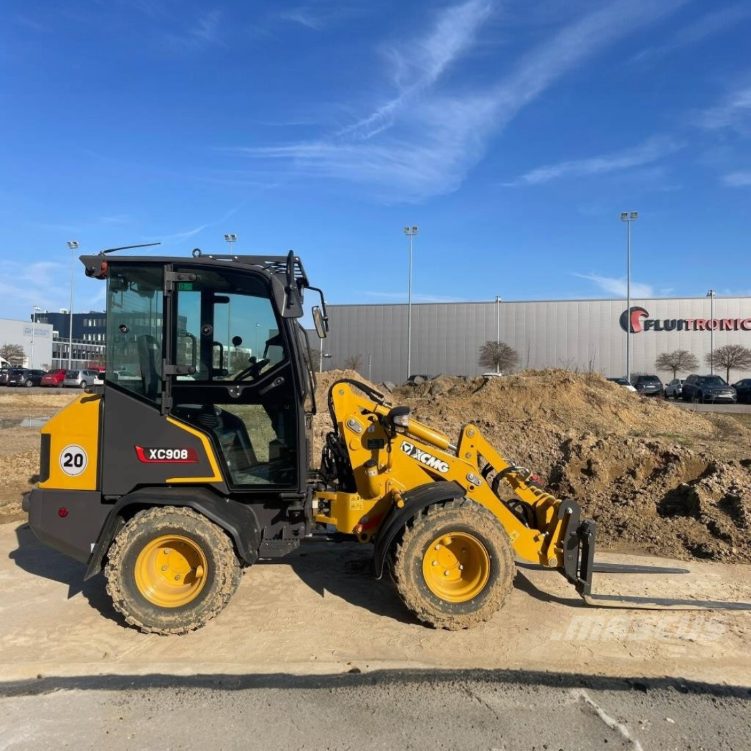 Small Loader - XC908